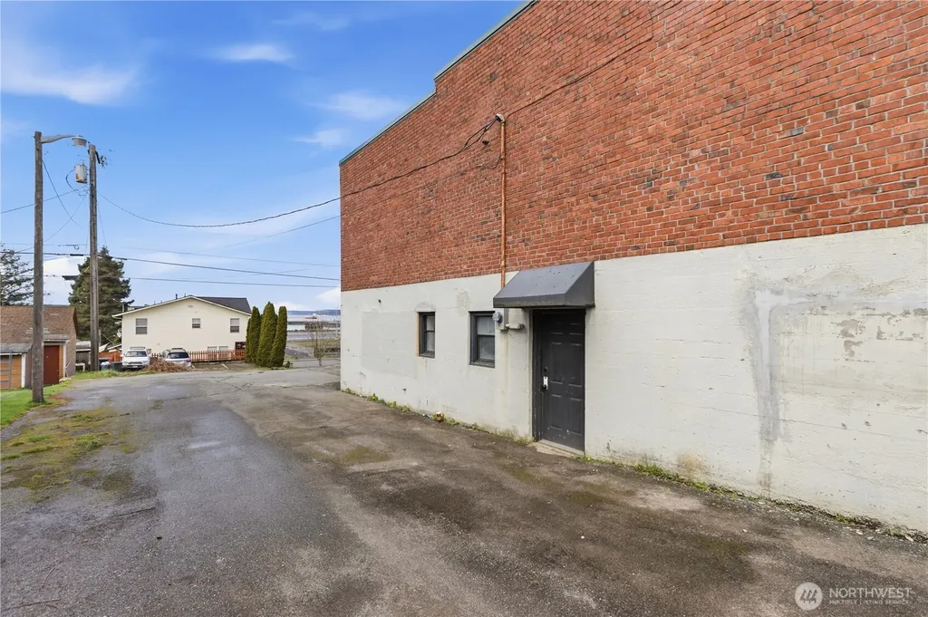 2602 Grand Avenue Everett WA 98201