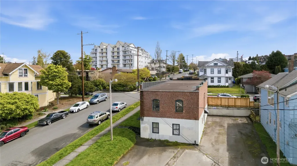 2602 Grand Avenue Everett WA 98201