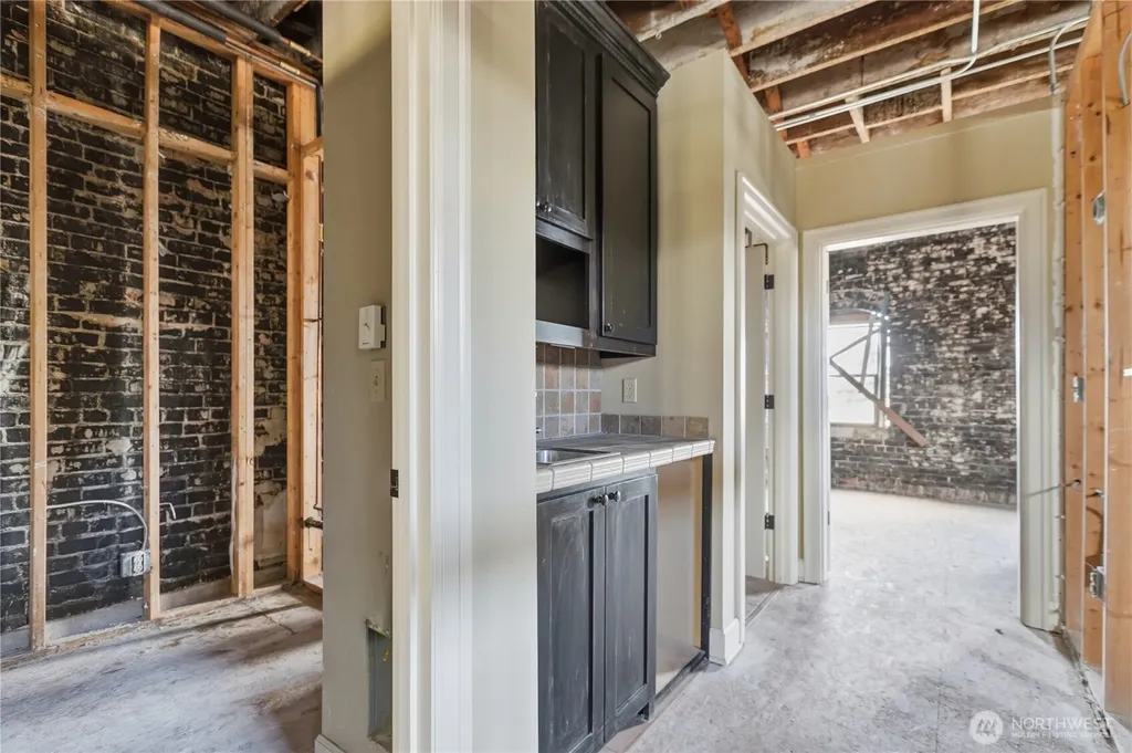 2602 Grand Avenue Everett WA 98201