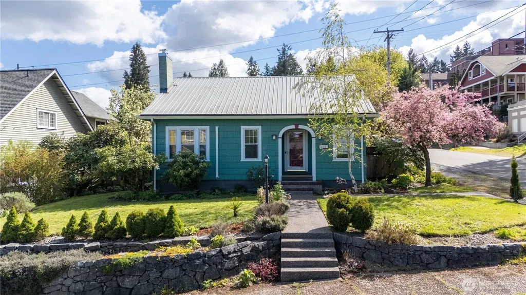 819 Midway Avenue NW Olympia WA 98502