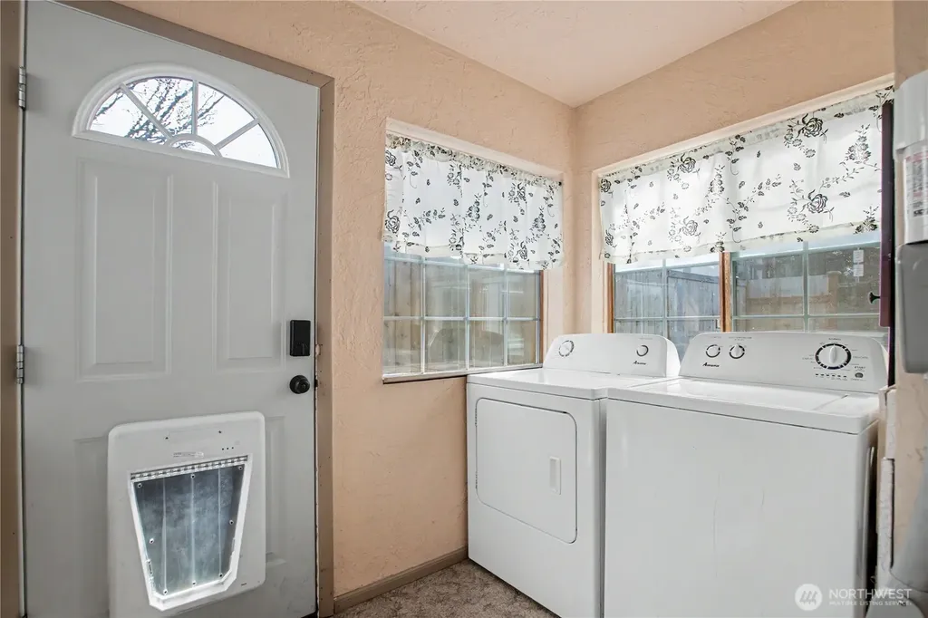 819 Midway Avenue NW Olympia WA 98502