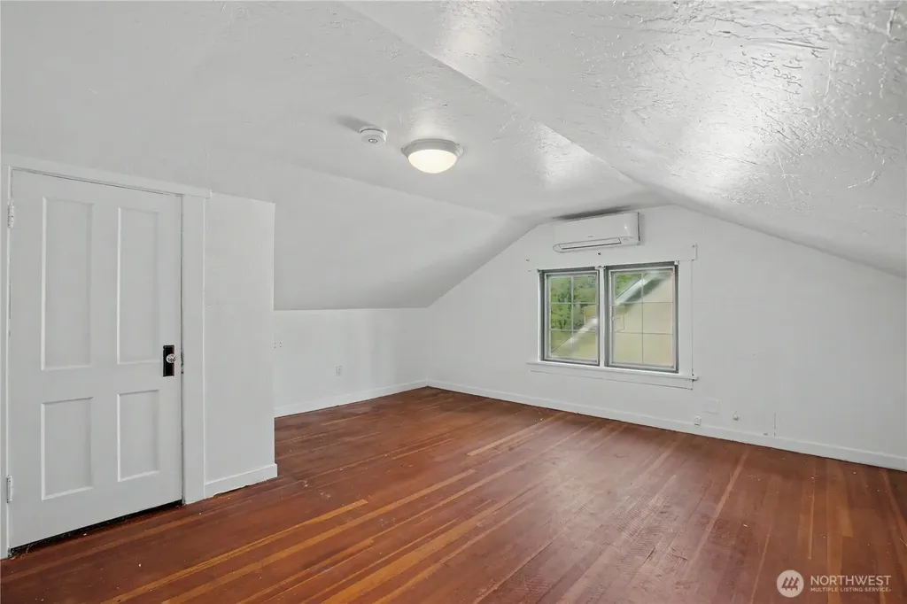 819 Midway Avenue NW Olympia WA 98502