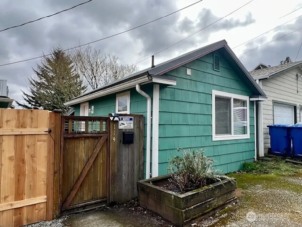 819 Midway Avenue NW Olympia WA 98502