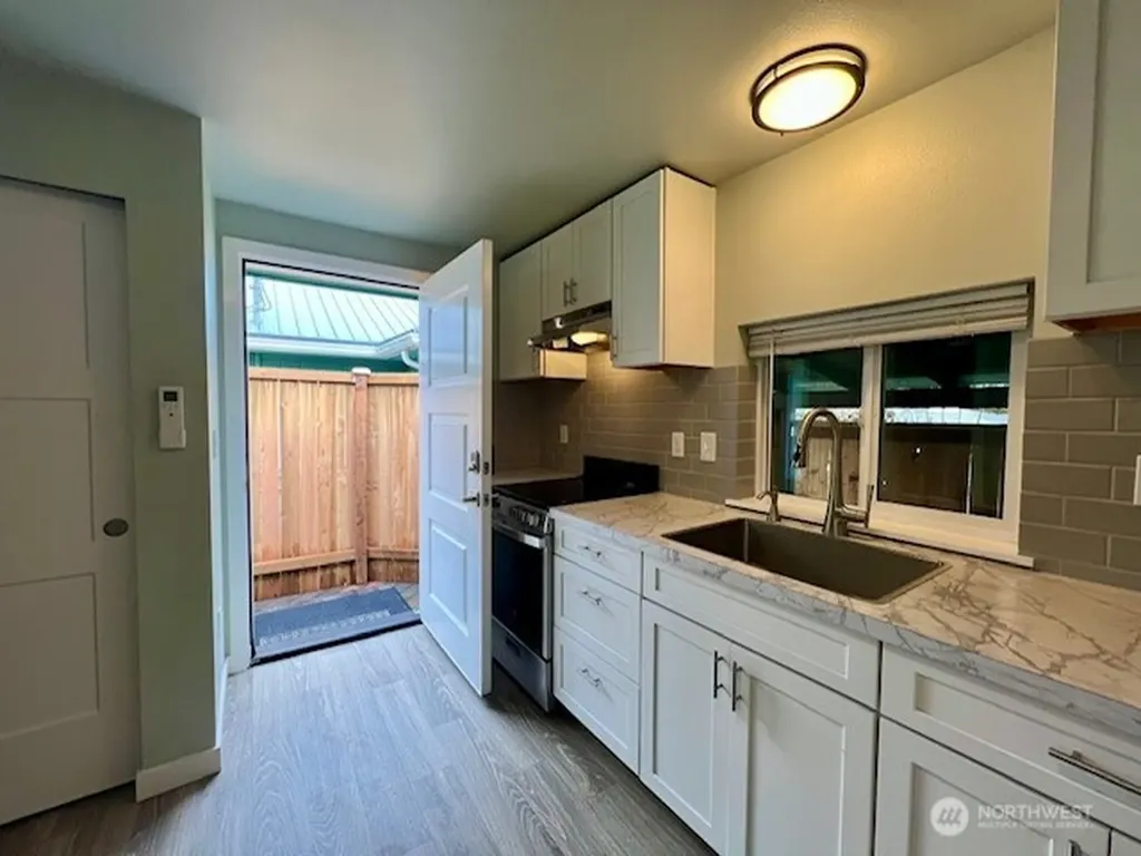 819 Midway Avenue NW Olympia WA 98502