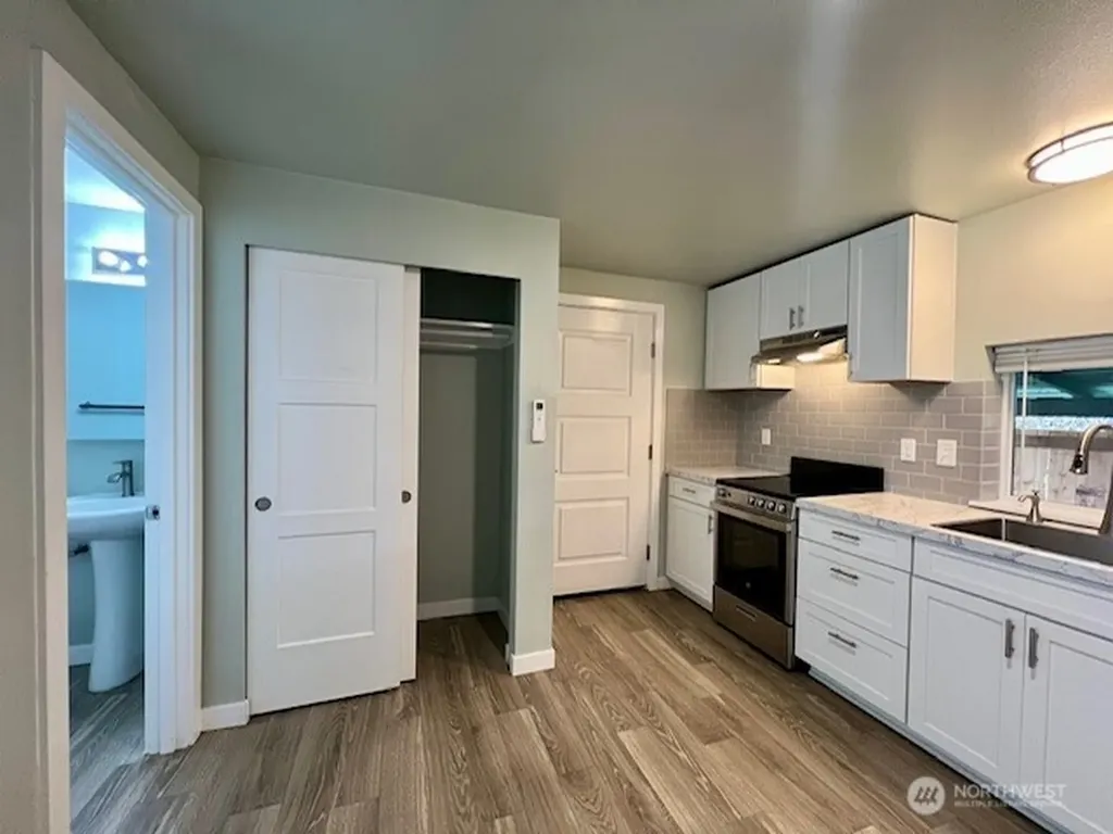 819 Midway Avenue NW Olympia WA 98502
