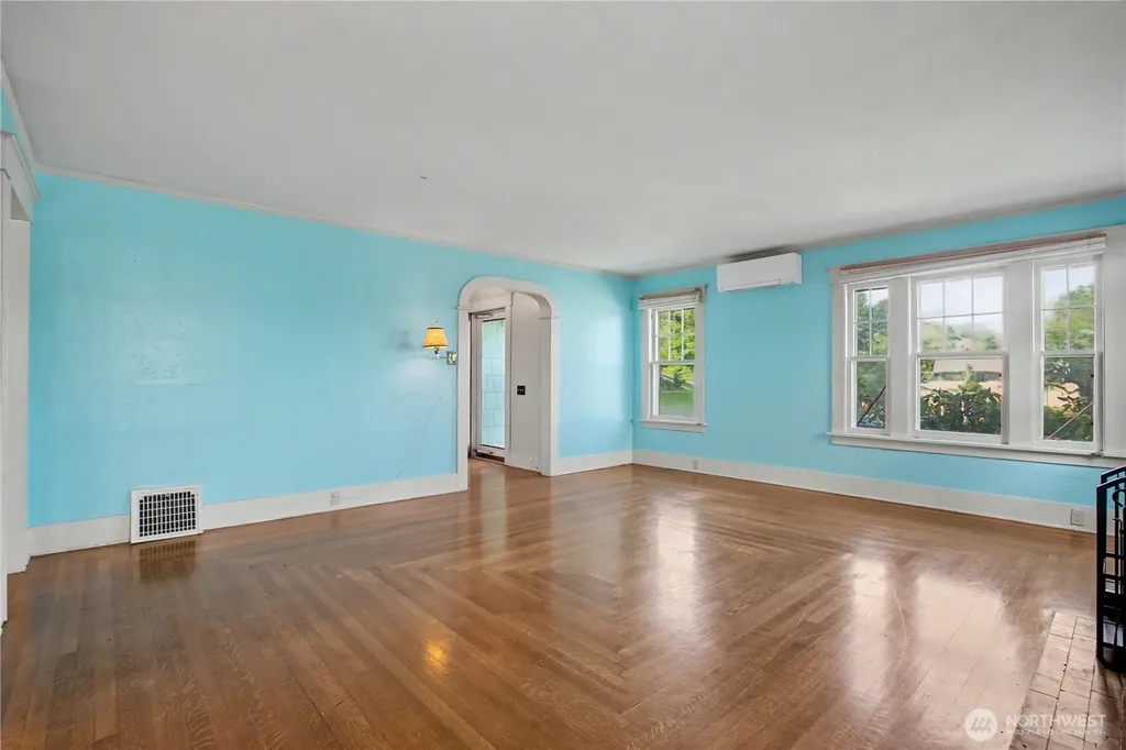 819 Midway Avenue NW Olympia WA 98502