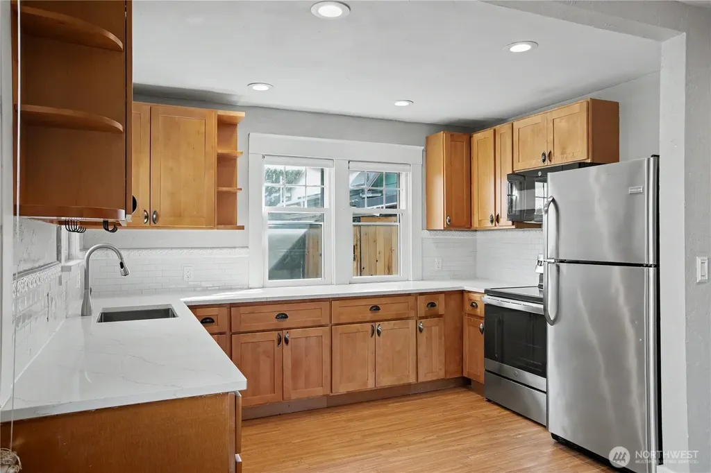 819 Midway Avenue NW Olympia WA 98502