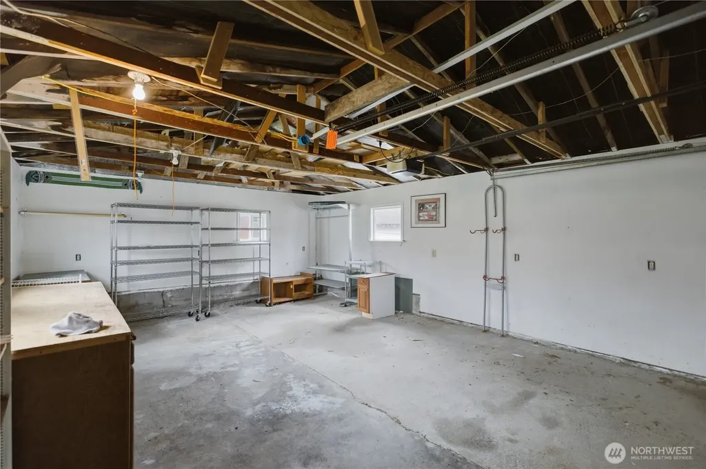 9831 33rd Avenue SW Seattle WA 98126