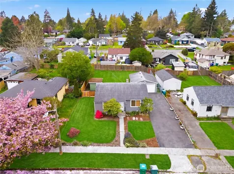 9831 33rd Avenue SW Seattle WA 98126