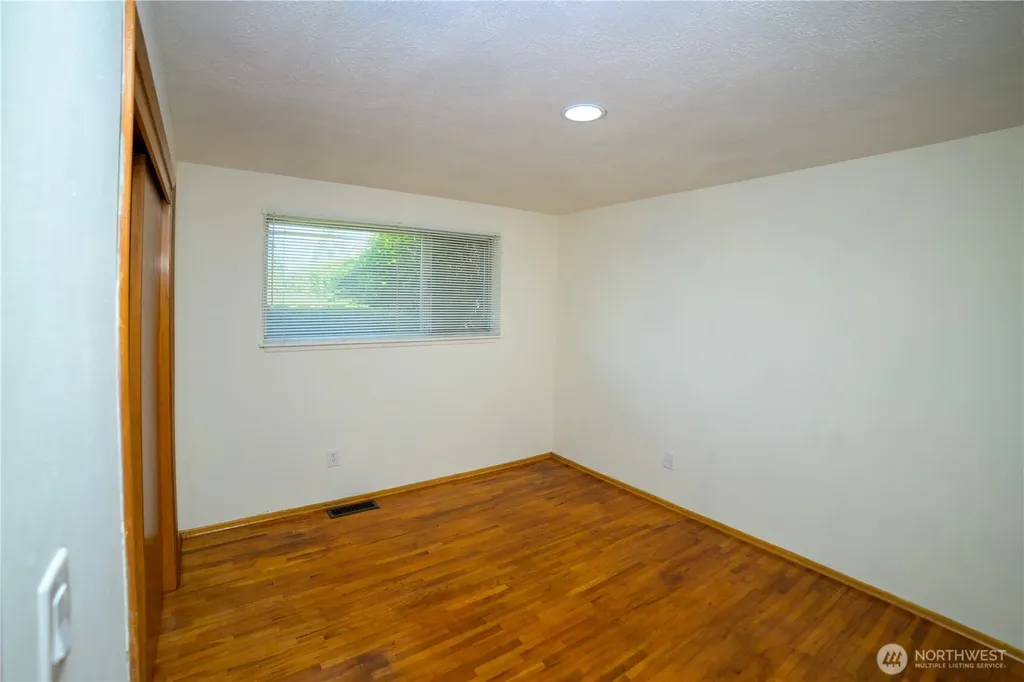 5304 108th Street SW Lakewood WA 98499