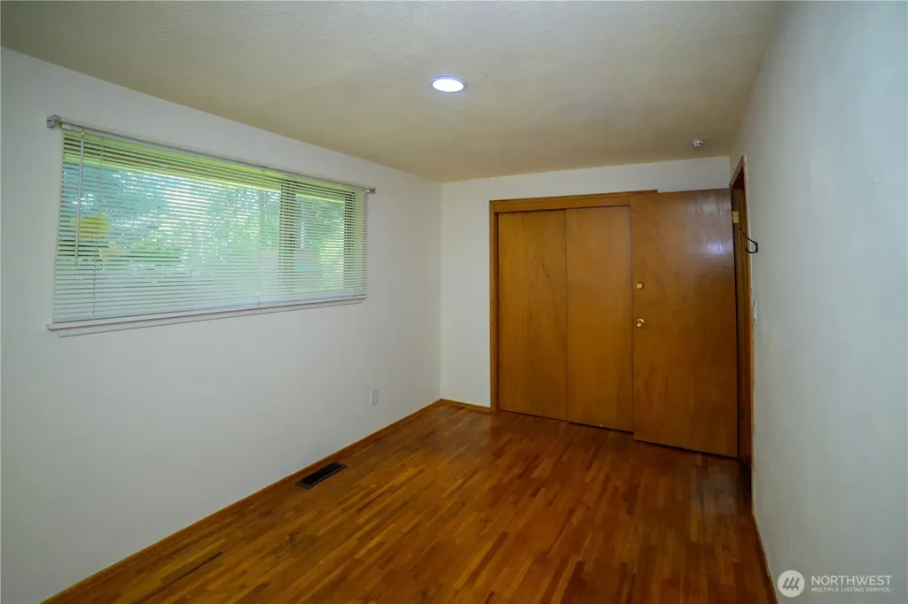 5304 108th Street SW Lakewood WA 98499