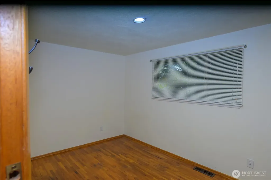 5304 108th Street SW Lakewood WA 98499