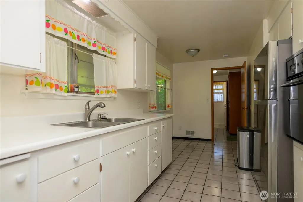 5304 108th Street SW Lakewood WA 98499