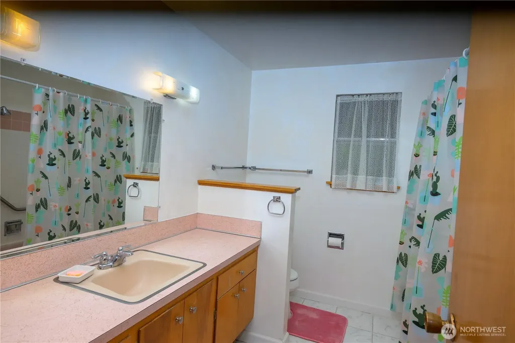 5304 108th Street SW Lakewood WA 98499