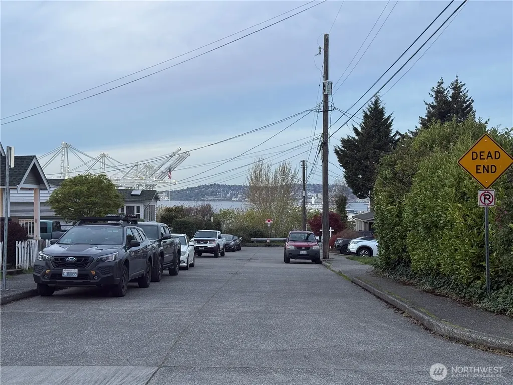 3722 20th Avenue SW Seattle WA 98106