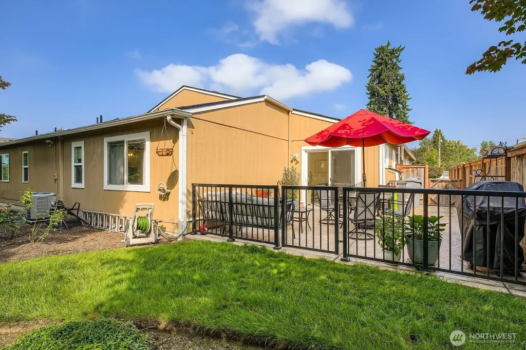 230 105th St E Tacoma WA 98455