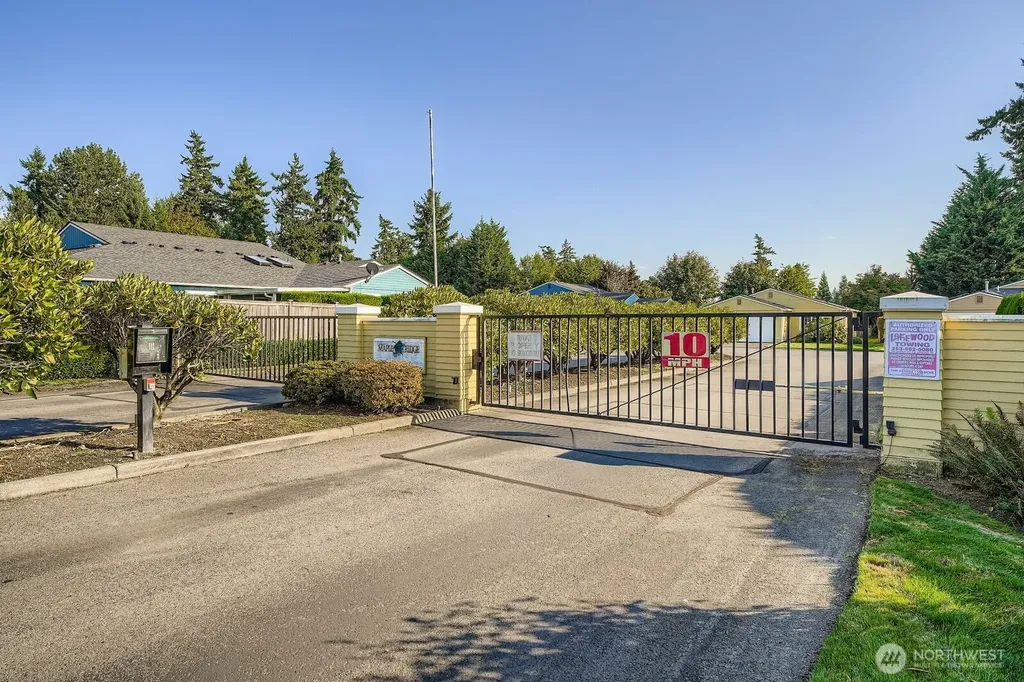 230 105th St E Tacoma WA 98455