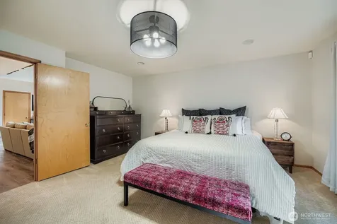 230 105th St E Tacoma WA 98455