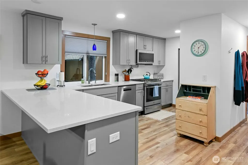 16319 Alpine Drive E Enumclaw WA 98022