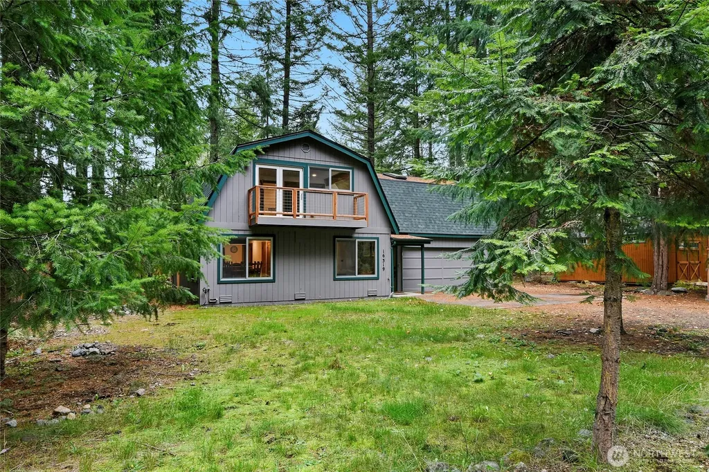 16319 Alpine Drive E Enumclaw WA 98022