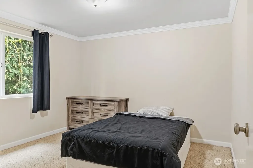 496 Pleasant Drive Bremerton WA 98312