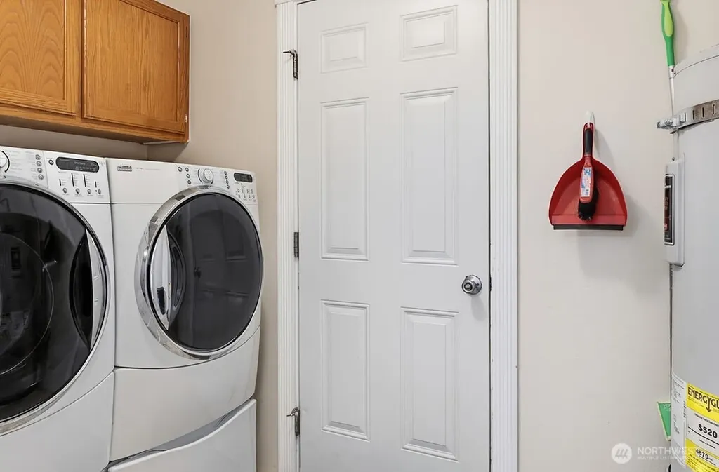496 Pleasant Drive Bremerton WA 98312