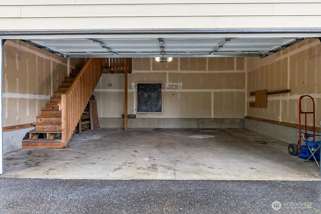 496 Pleasant Drive Bremerton WA 98312
