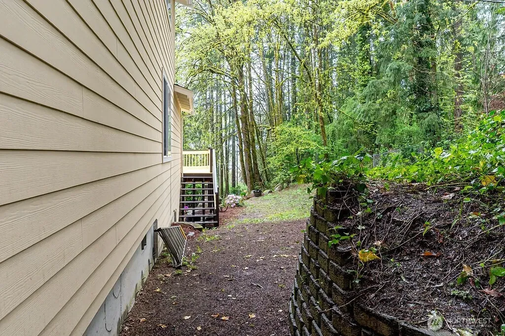 496 Pleasant Drive Bremerton WA 98312