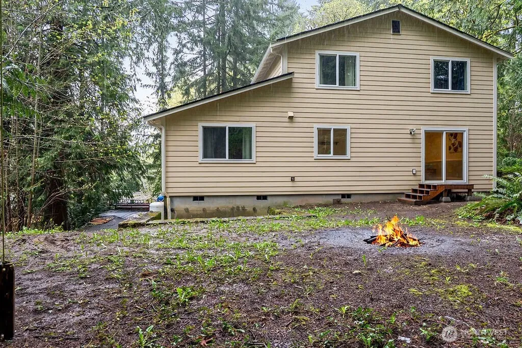 496 Pleasant Drive Bremerton WA 98312