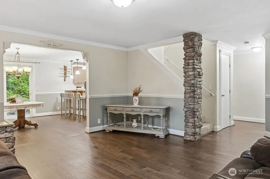 496 Pleasant Drive Bremerton WA 98312