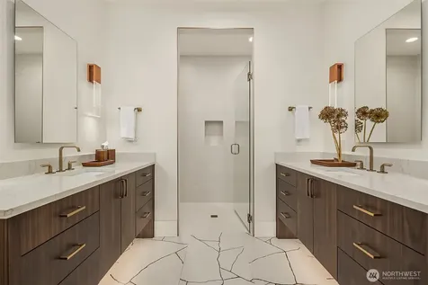 2131 104th Place SE Bellevue WA 98004