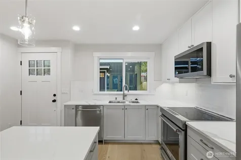 8817 Densmore Avenue N Seattle WA 98103