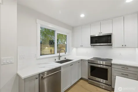 8817 Densmore Avenue N Seattle WA 98103