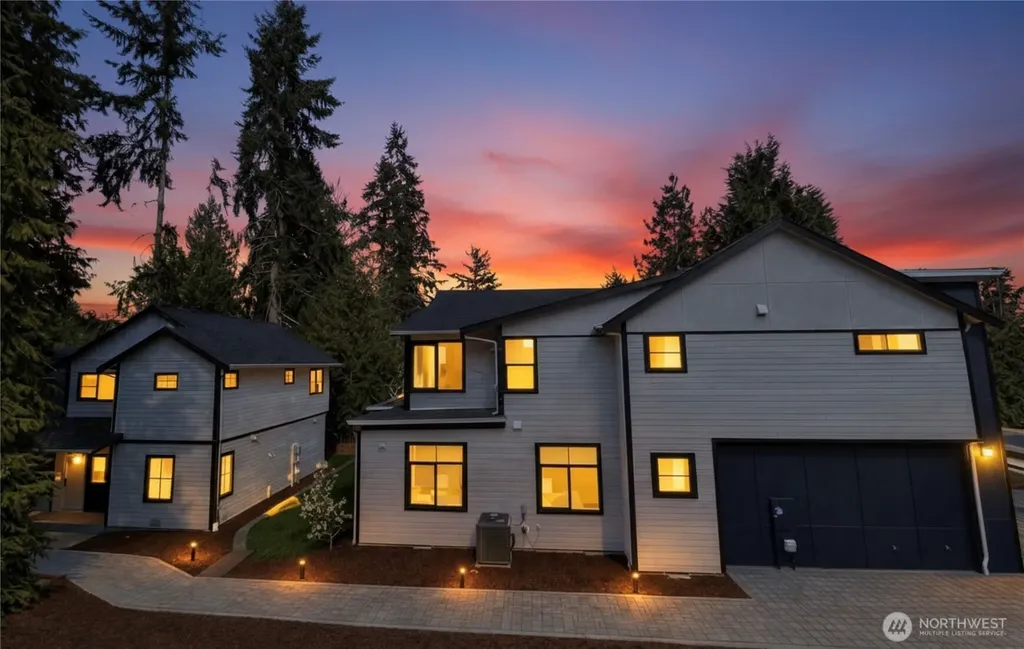 12646 NE 80th Street Kirkland WA 98033
