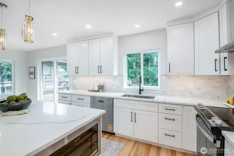 12646 NE 80th Street Kirkland WA 98033