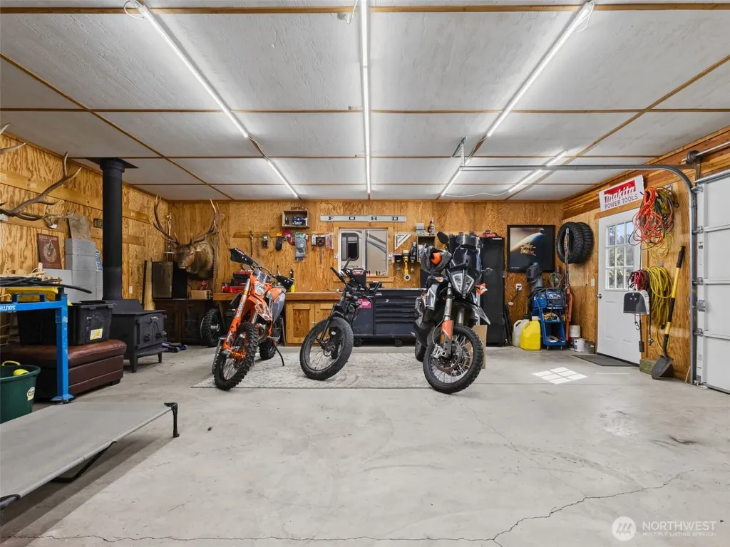 20110 Rainy Lane SW Rochester WA 98579