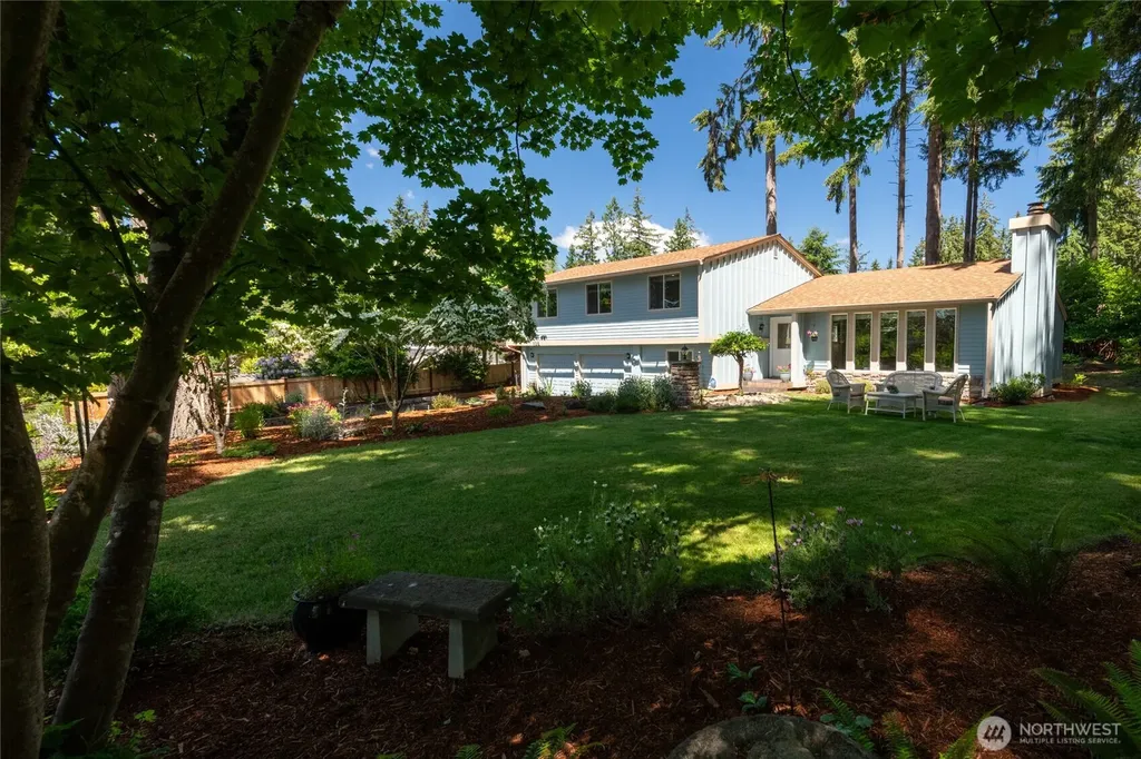 138 Point Fosdick Circle NW Gig Harbor WA 98335
