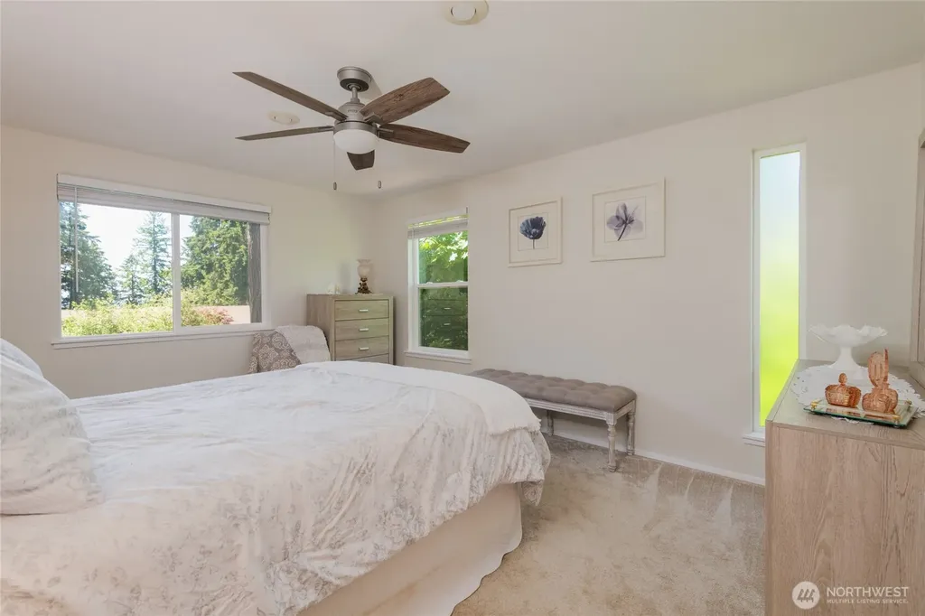 138 Point Fosdick Circle NW Gig Harbor WA 98335