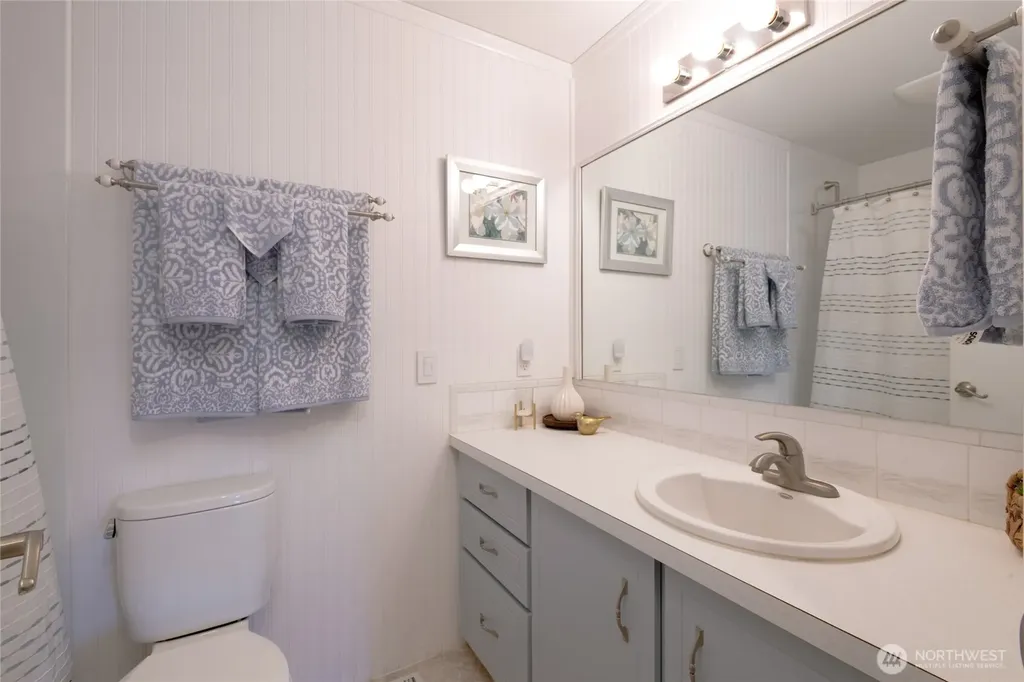 138 Point Fosdick Circle NW Gig Harbor WA 98335
