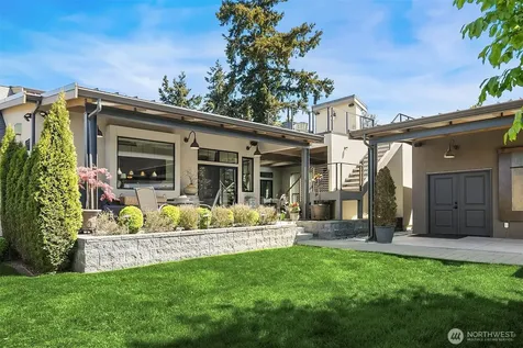 525 16th Avenue W Kirkland WA 98033