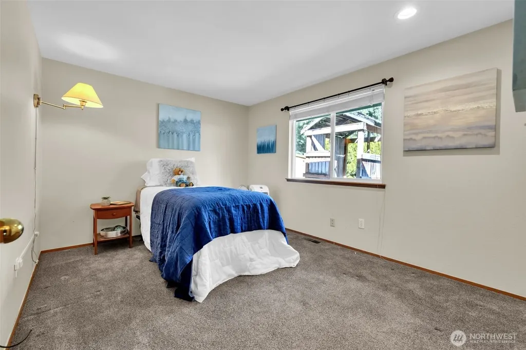 3209 32nd Street Pl SE Puyallup WA 98374