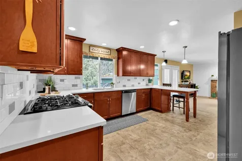 3209 32nd Street Pl SE Puyallup WA 98374