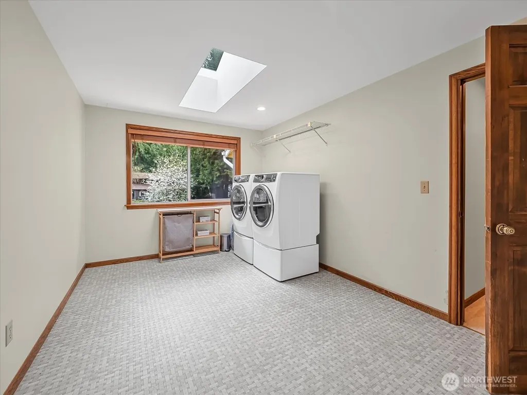 2837 220th Place NE Sammamish WA 98074