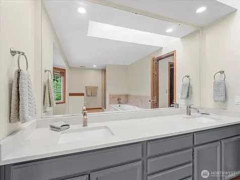 2837 220th Place NE Sammamish WA 98074