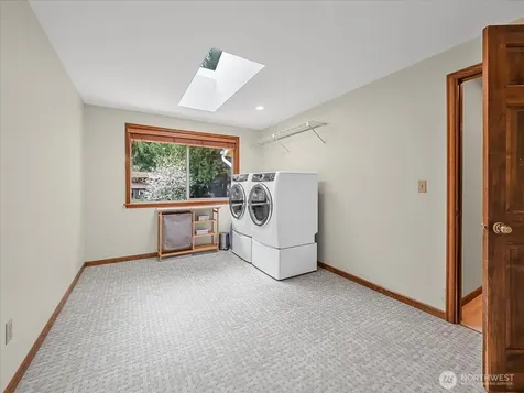 2837 220th Place NE Sammamish WA 98074