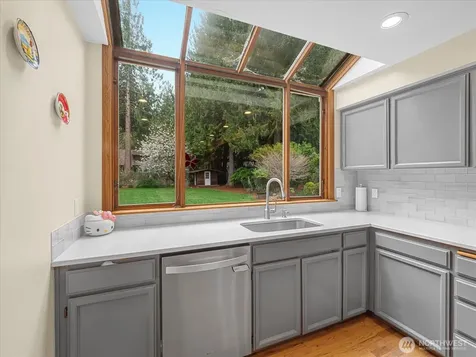 2837 220th Place NE Sammamish WA 98074