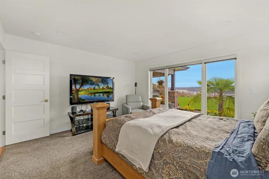 2512 Vista View Drive Tacoma WA 98406