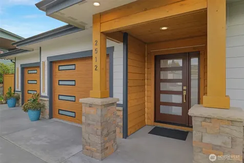 2512 Vista View Drive Tacoma WA 98406