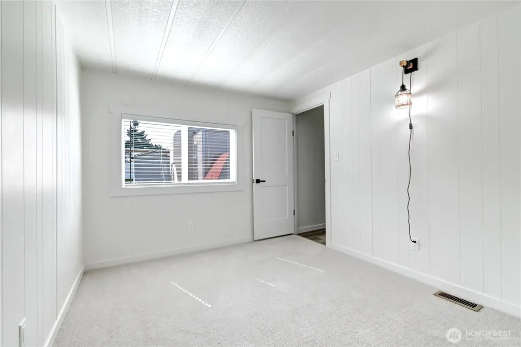 18501 52nd Avenue Lynnwood WA 98037