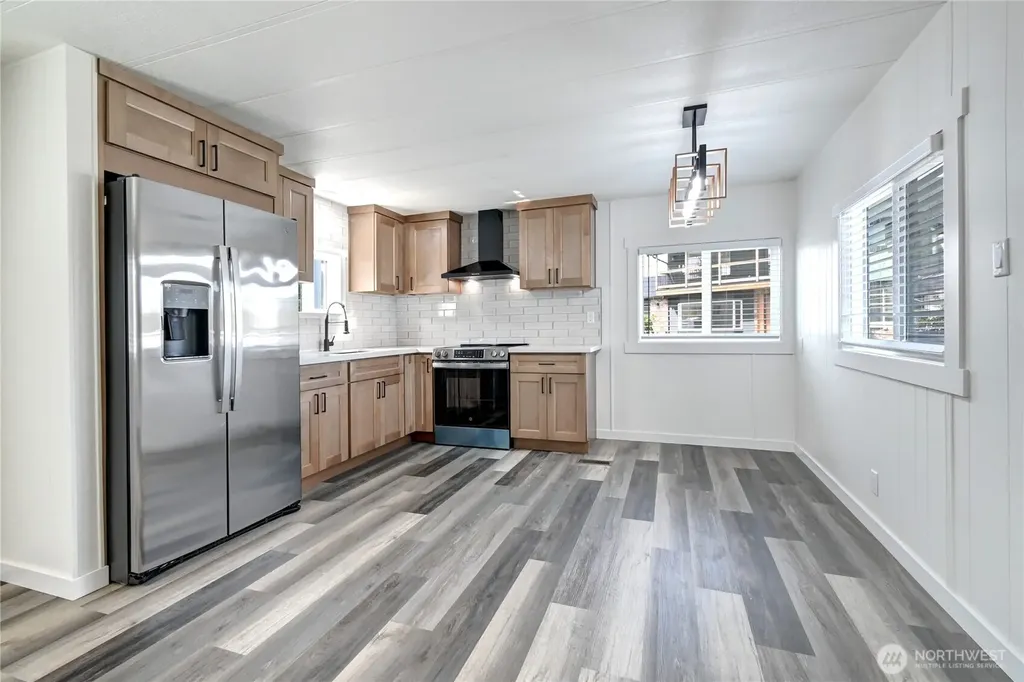 18501 52nd Avenue Lynnwood WA 98037